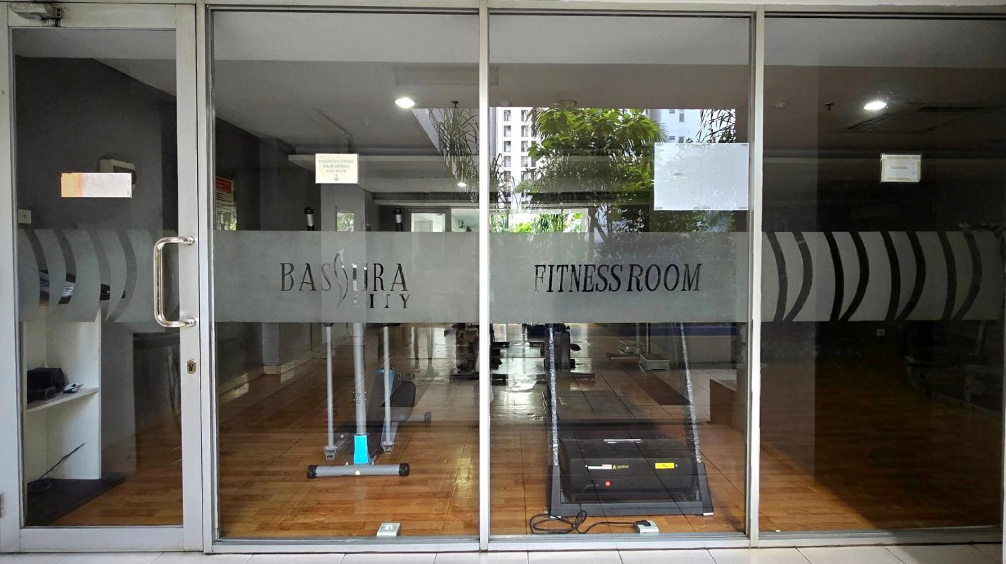 Close-2br Sunrise View At Bassura Mall -min 3 Nights- Apartemen